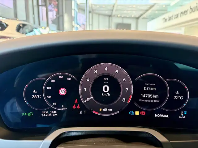 Porsche 911 view 15