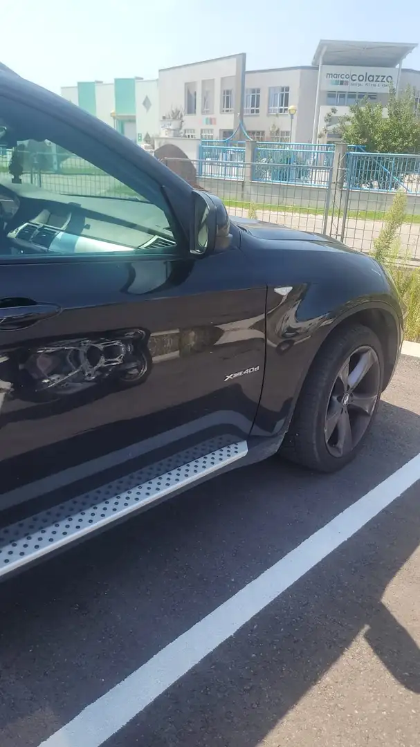 BMW X6 X6 xDrive40d Aut. Schwarz - 2