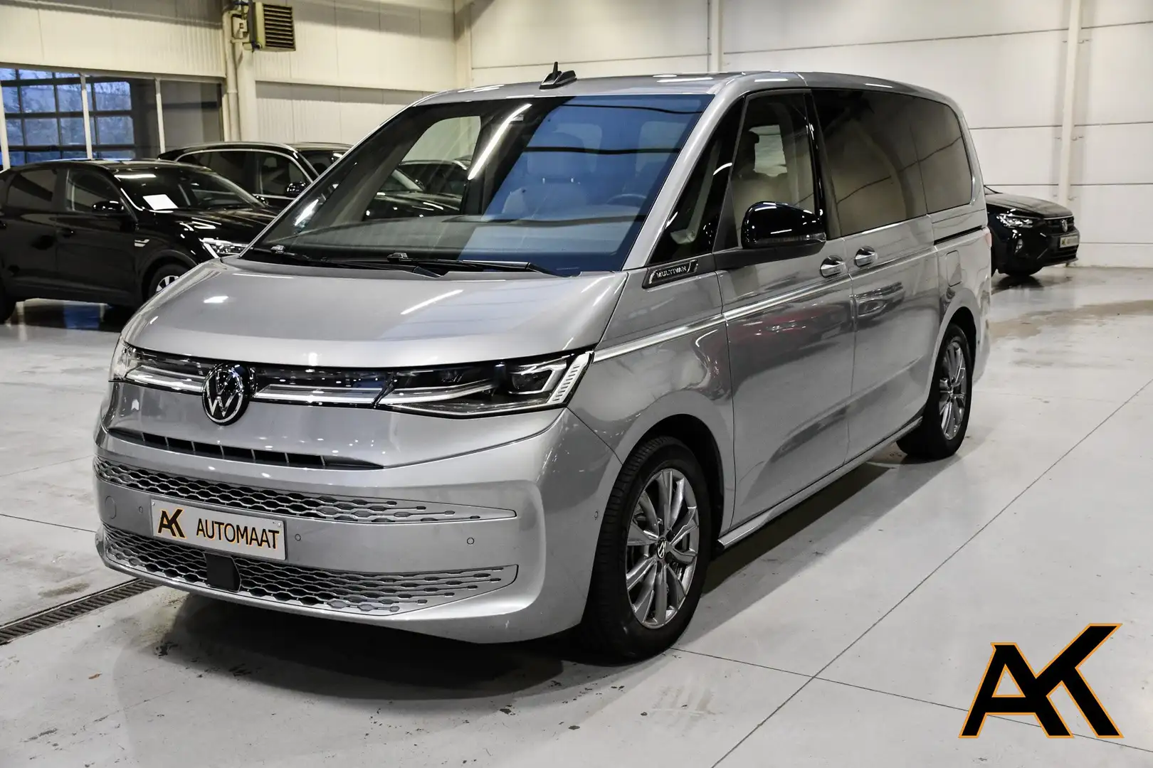 Volkswagen T7 Multivan Multivan 2,0 TSI 7pl Style DSG - NAVI / CAMERA /CC Argent - 1