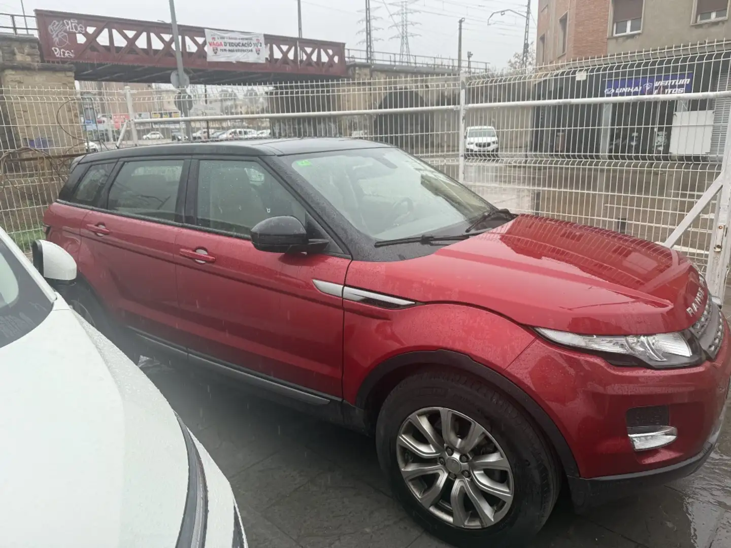 Land Rover Range Rover Evoque 2.2L eD4 Dynamic 4x2 Mauve - 1