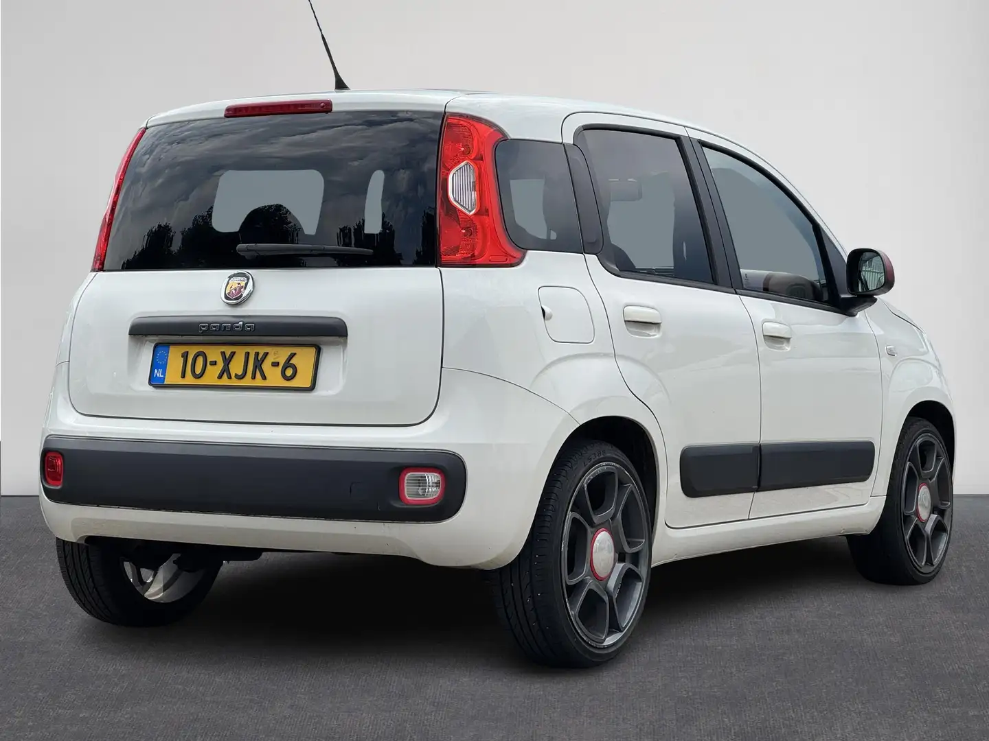 Fiat Panda 0.9 TwinAir Lounge | Pano | Clima | AUX | Elektris Wit - 2