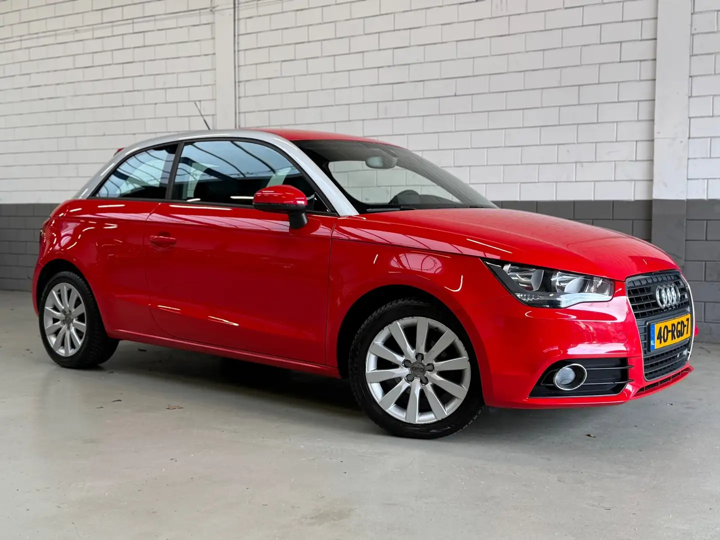 Audi A1 1.2 TFSI Ambition Pro Line Business Rood - 1
