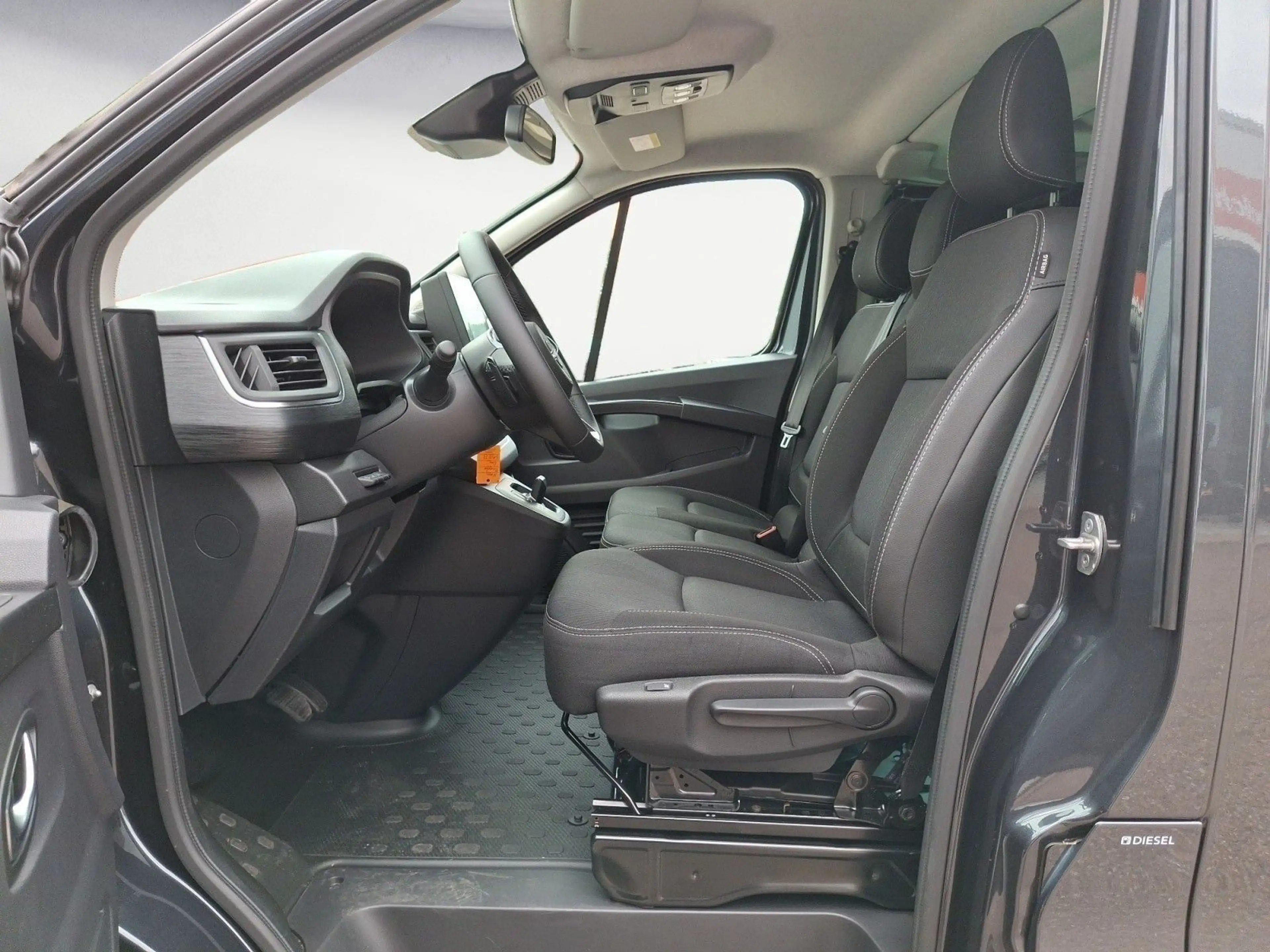 Nissan Primastar 2.0 Diesel 9-SITZER*KEYLESS*ENTRY NAVI — photo 7