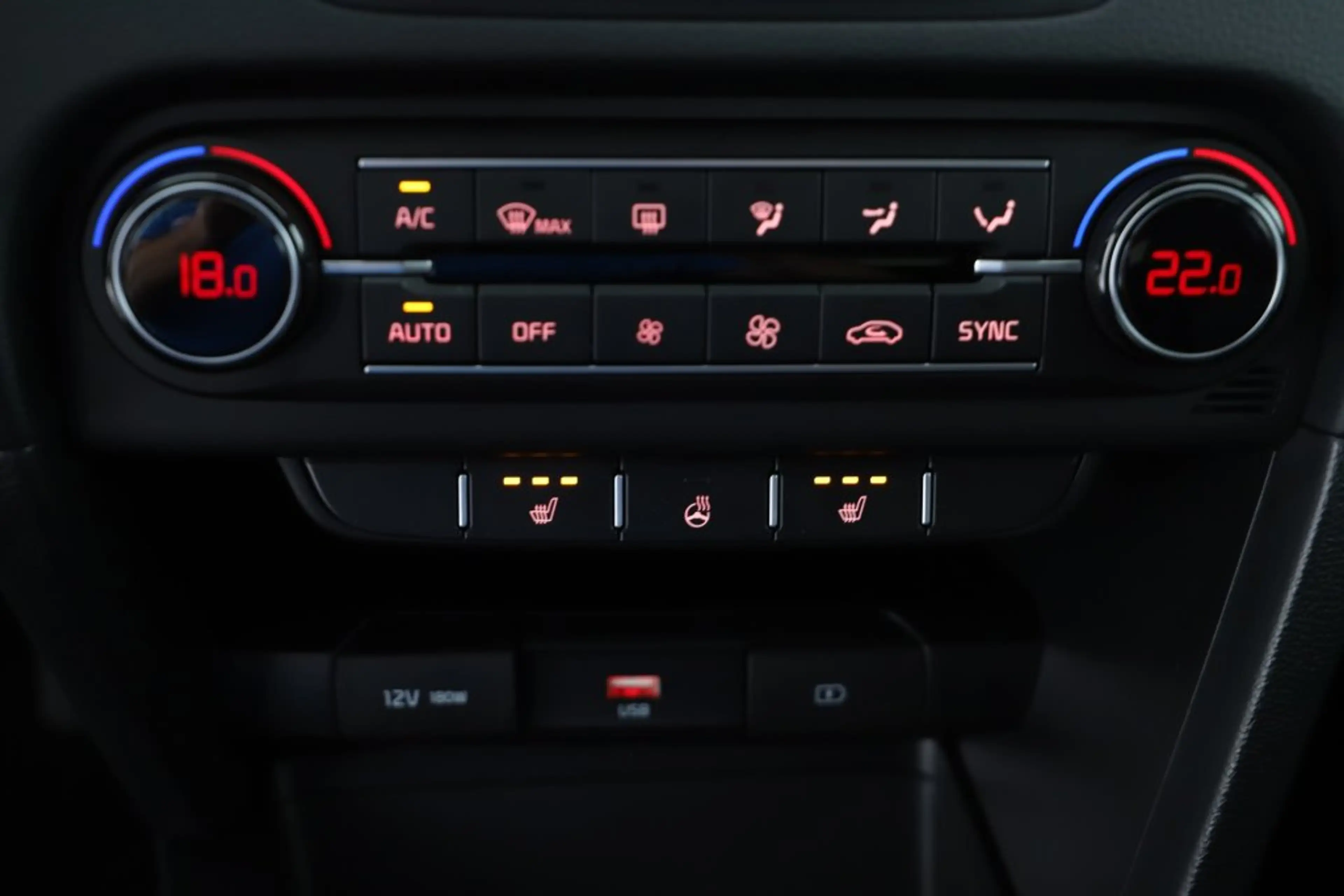 Kia Ceed SW / cee'd SW CEEDSW 1.0 TGDI Silber NUR 9.836 KM — photo 7