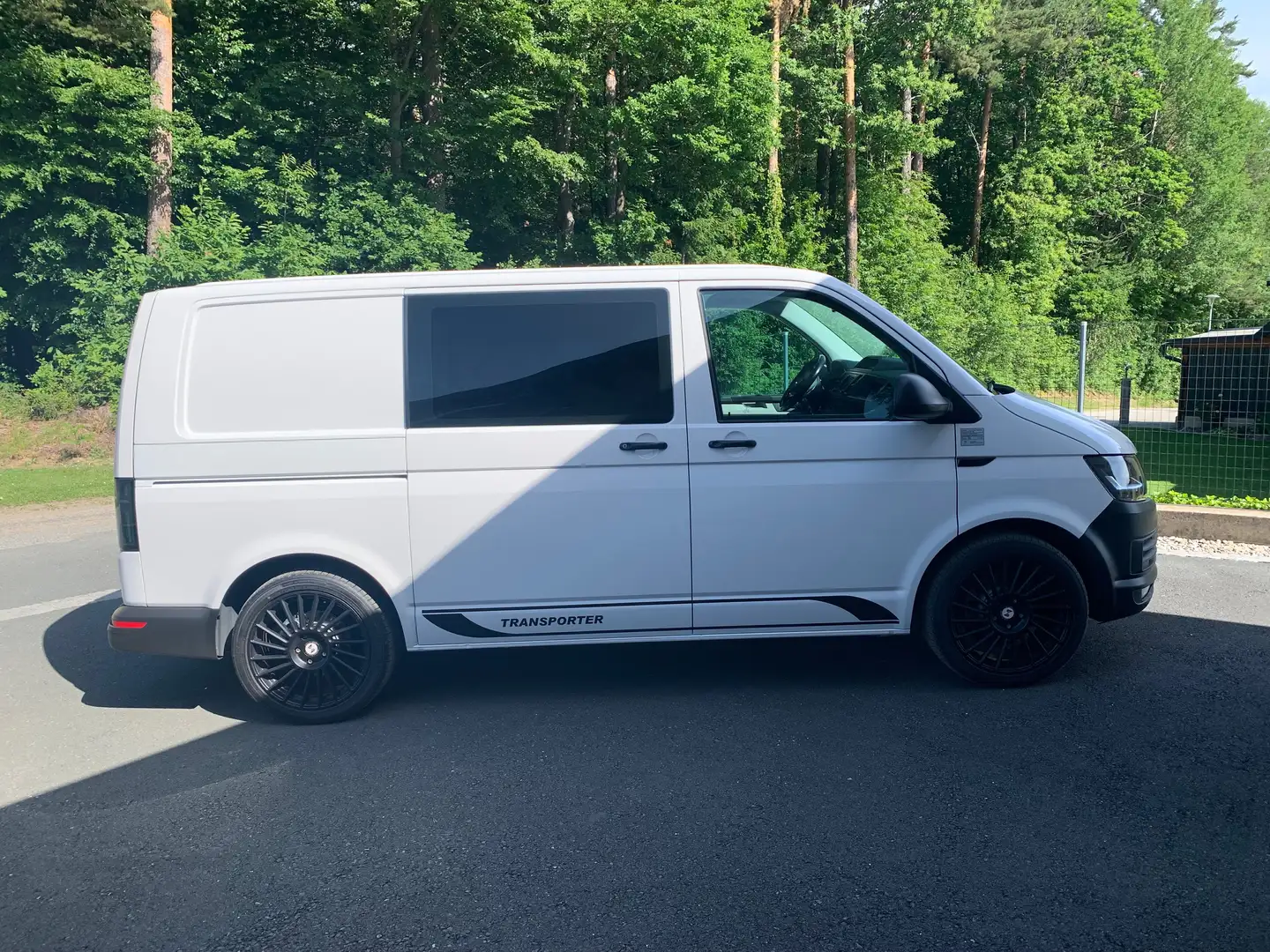 Volkswagen T6 Transporter Fahrgestell KR 2,0 TDI 4Motion BMT Weiß - 2