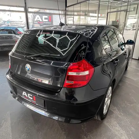 BMW 1 Series view 7