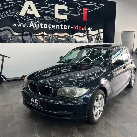 BMW 1 Series view 2