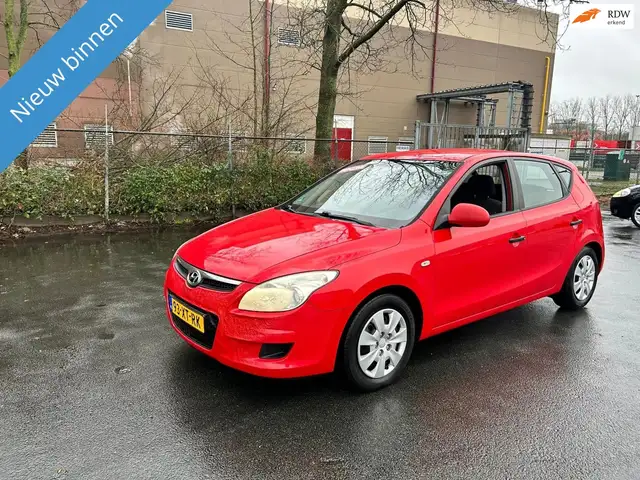 Hyundai i30 1.4i Active Cool AUTO WORDT MET NW APK