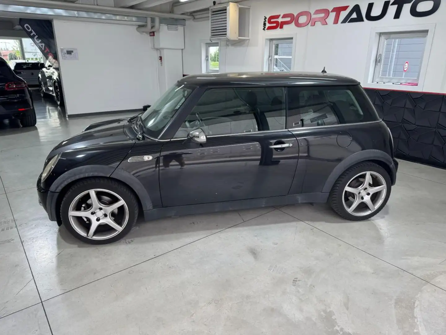 MINI One 1.6 16V One OK NEOPATENTATI Černá - 2