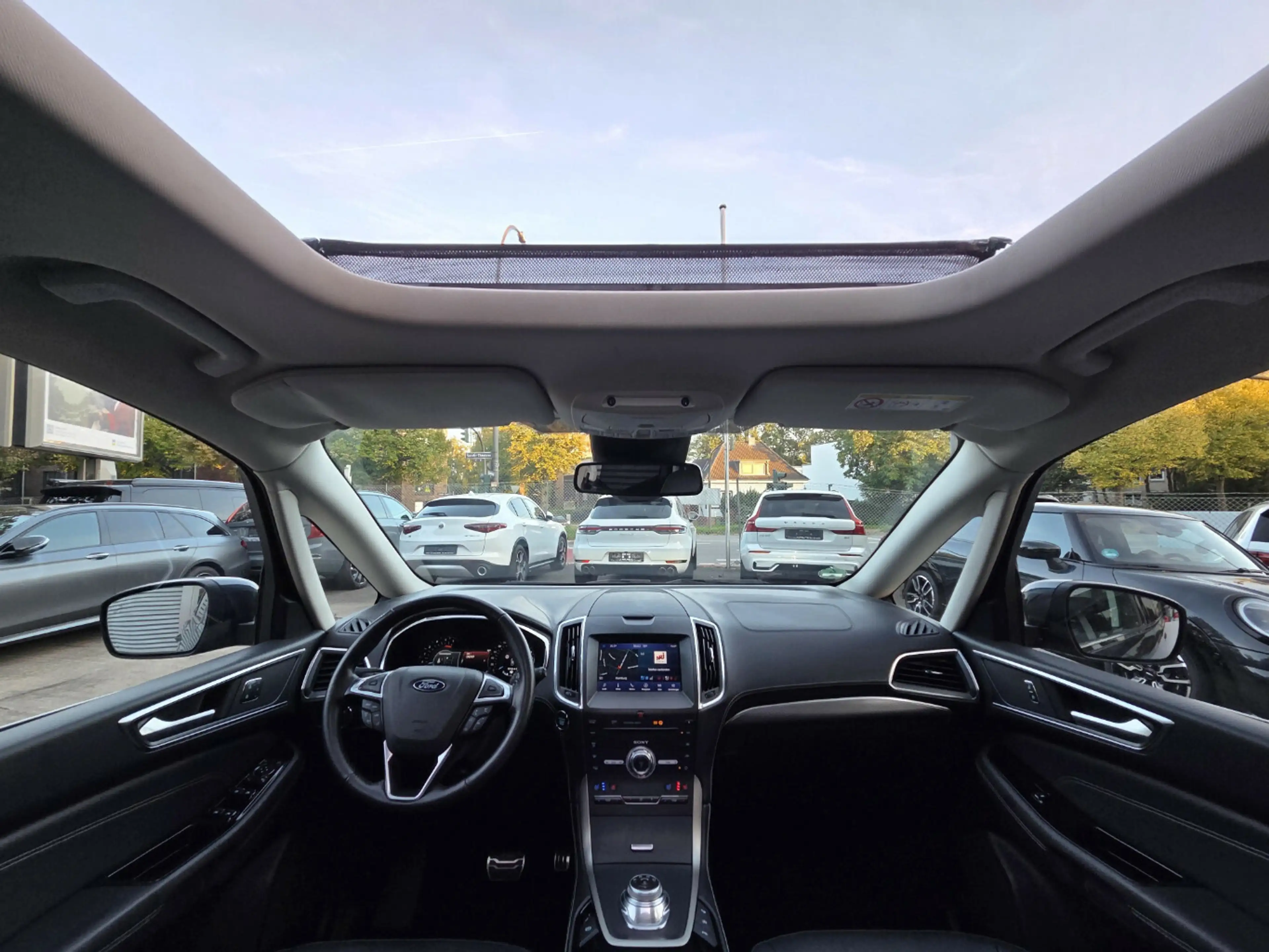 Ford Galaxy Vignale,Panor.Voll.Sitzlüft.St.Hzg.AHK.7Sitz. — photo 3