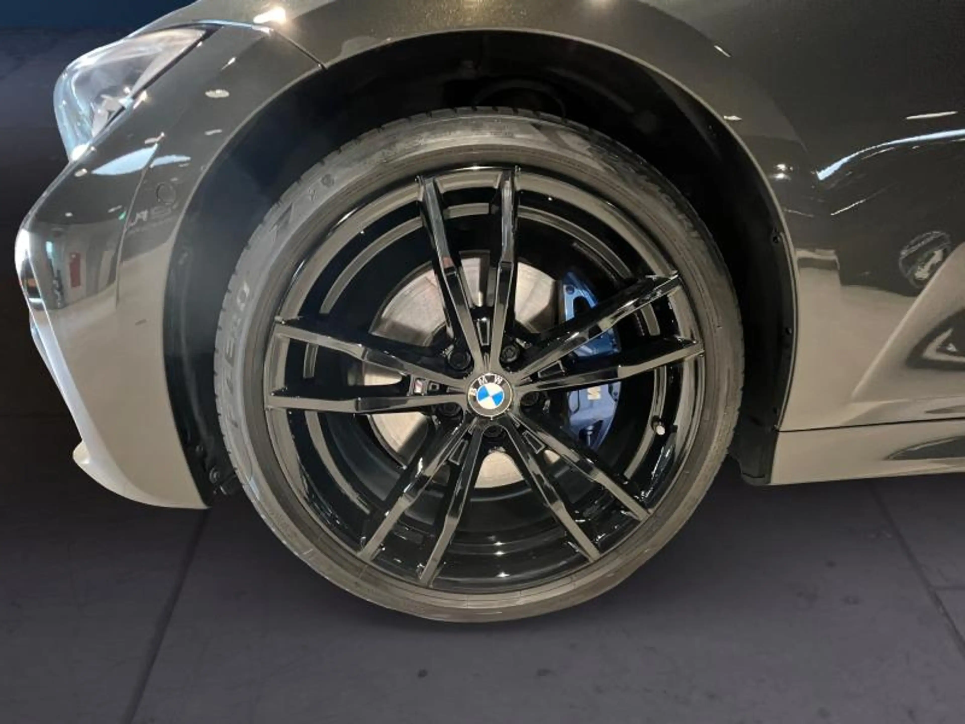 BMW 340 M340d xDrive Touring — photo 8