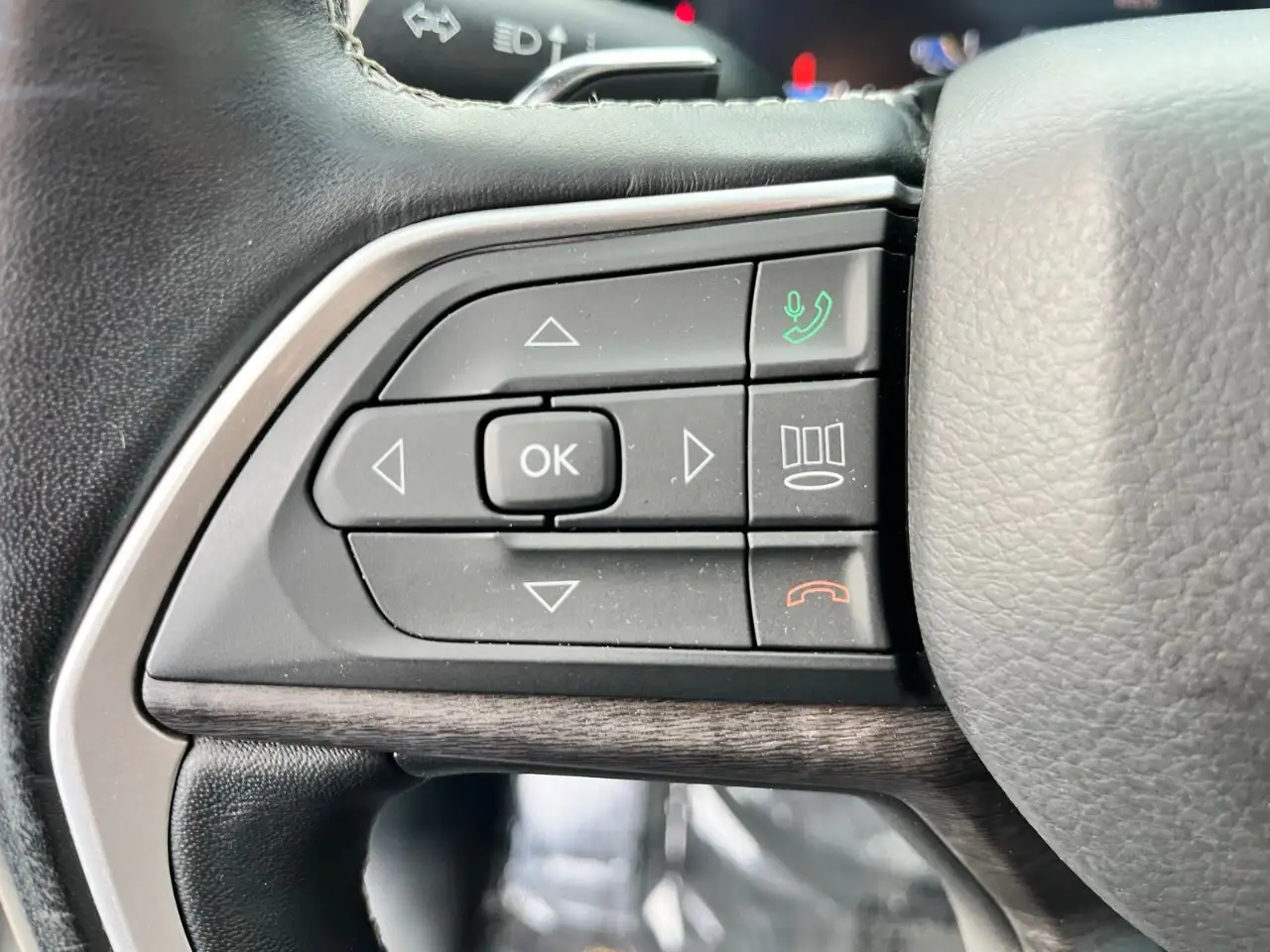 Jeep Grand Cherokee снимка Jeep Grand Cherokee