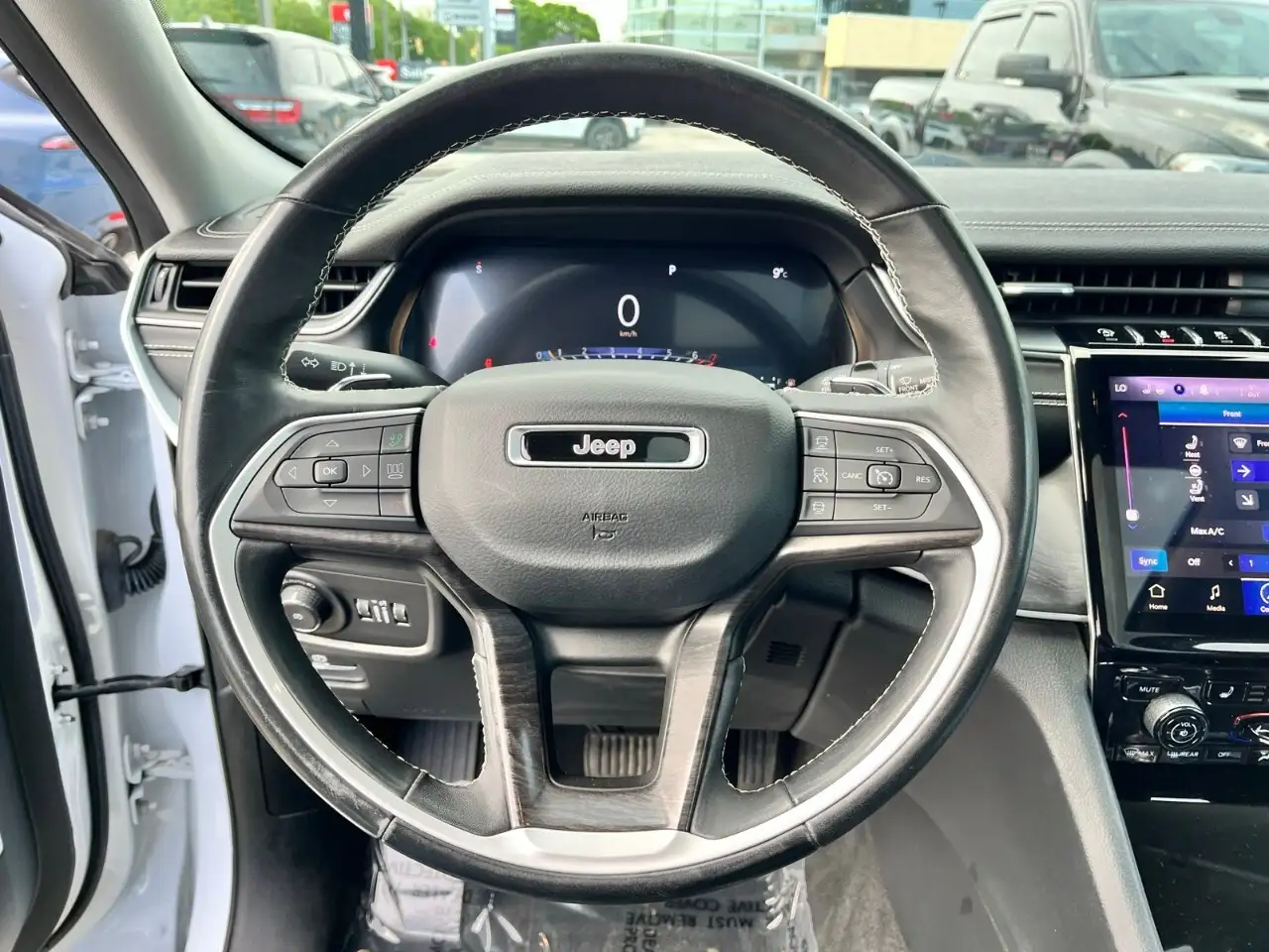 Jeep Grand Cherokee снимка Jeep Grand Cherokee