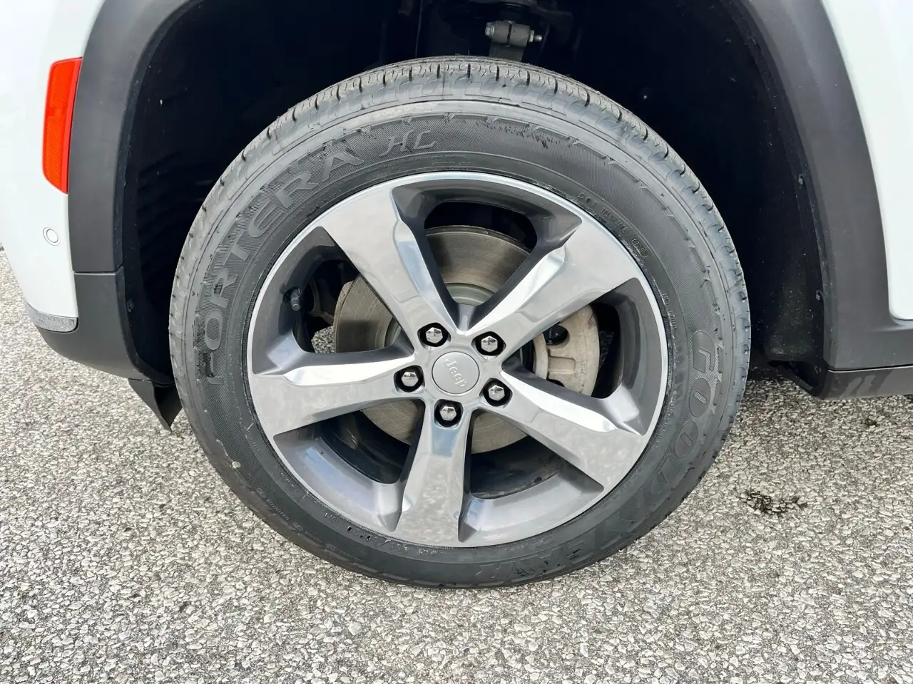 Jeep Grand Cherokee снимка Jeep Grand Cherokee