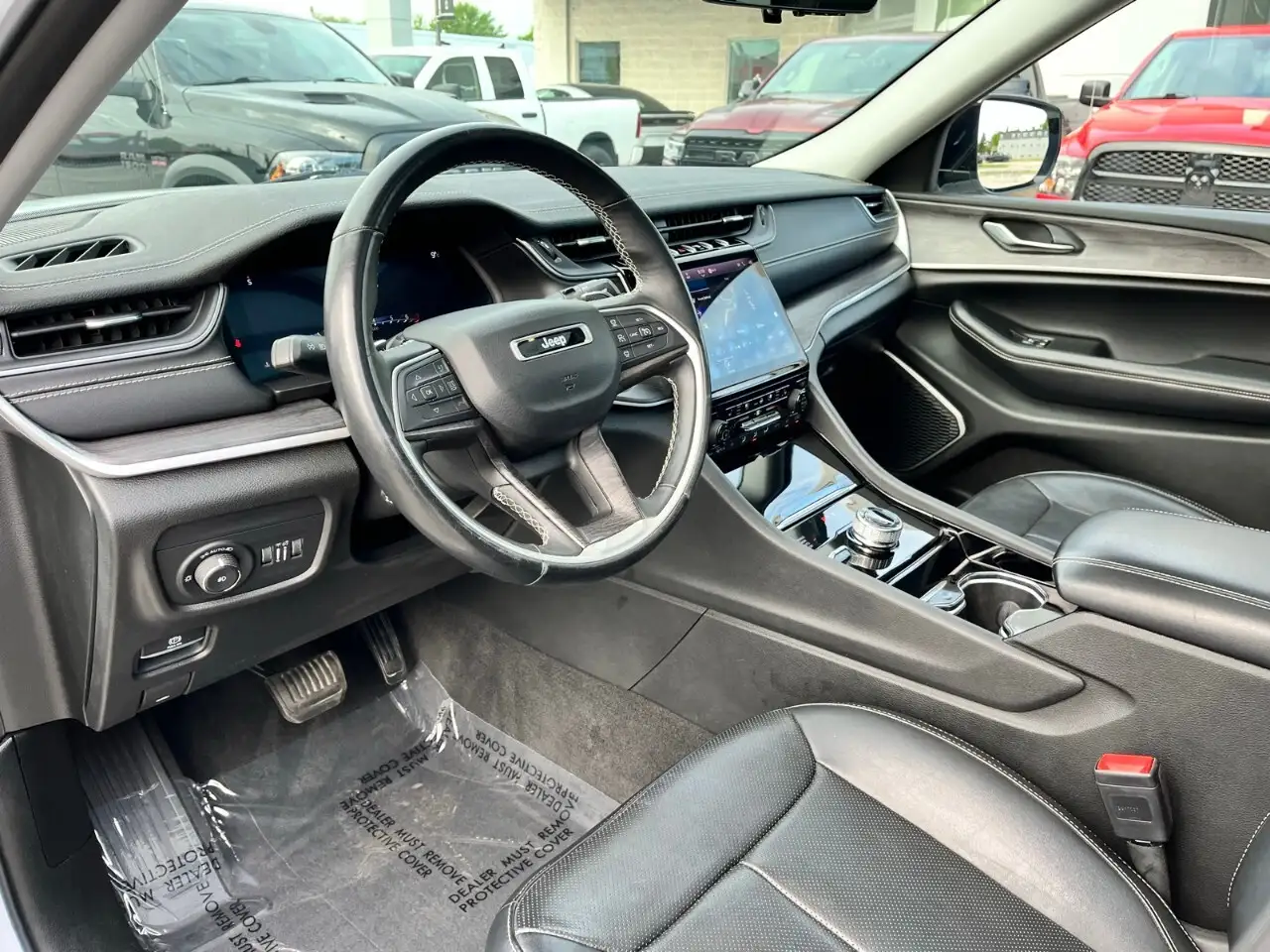 Jeep Grand Cherokee снимка Jeep Grand Cherokee