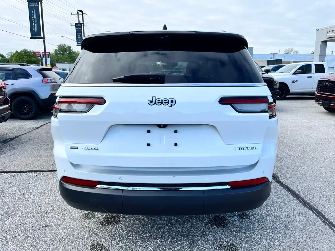 Jeep Grand Cherokee снимка Jeep Grand Cherokee
