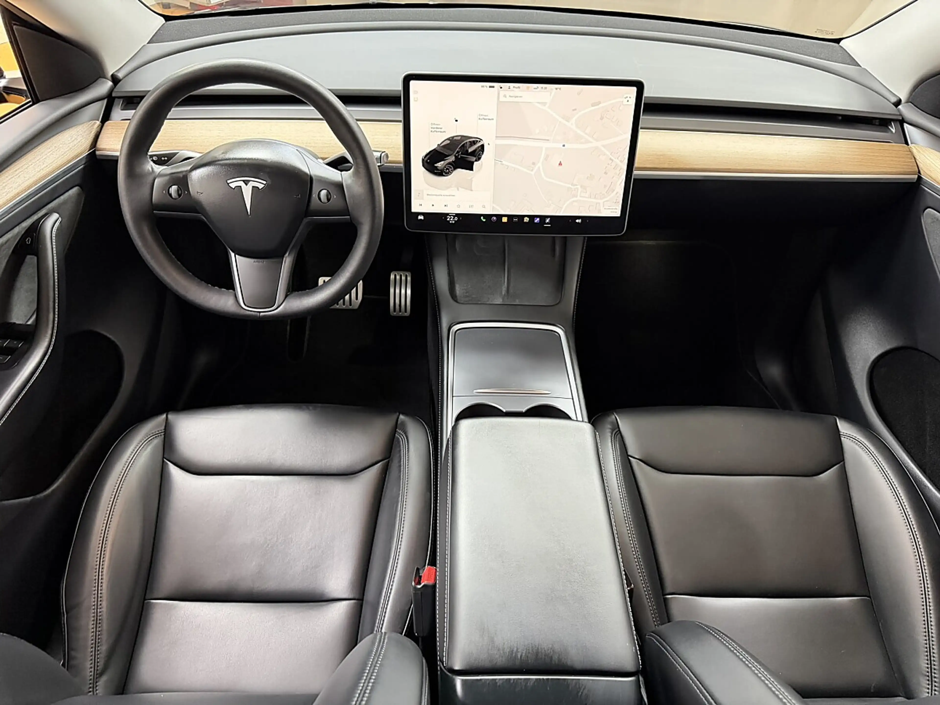 Tesla Model Y Dual Performance Dual AWD — photo 8