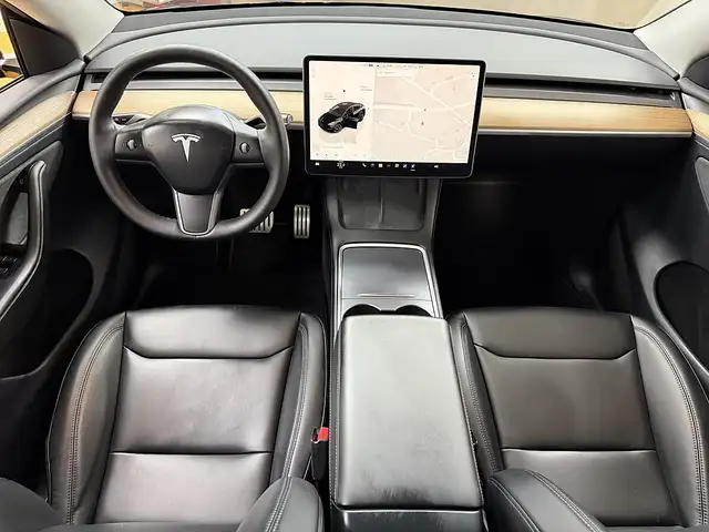 Tesla Model Y view 8