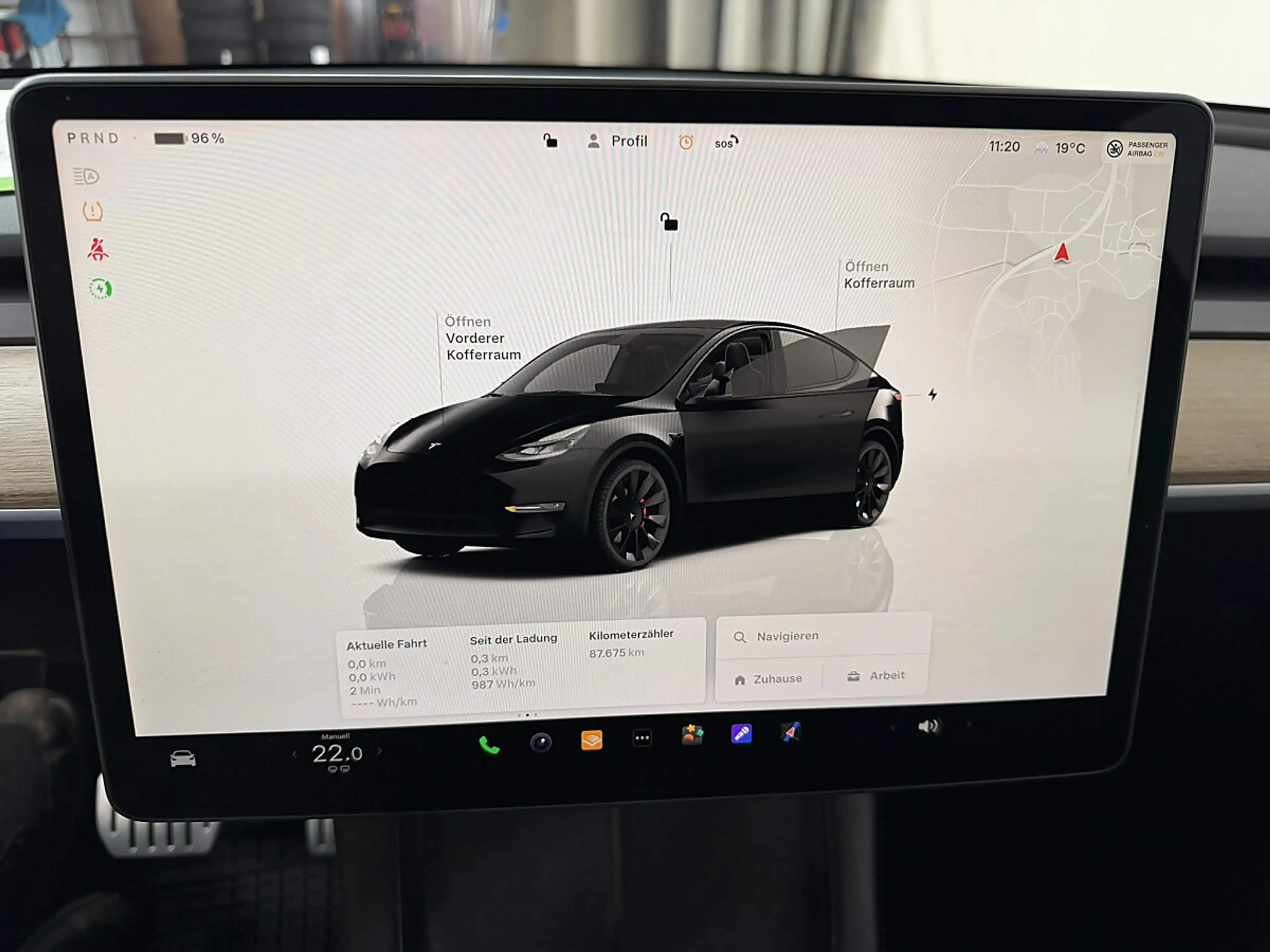 Tesla Model Y Dual Performance Dual AWD — photo 14