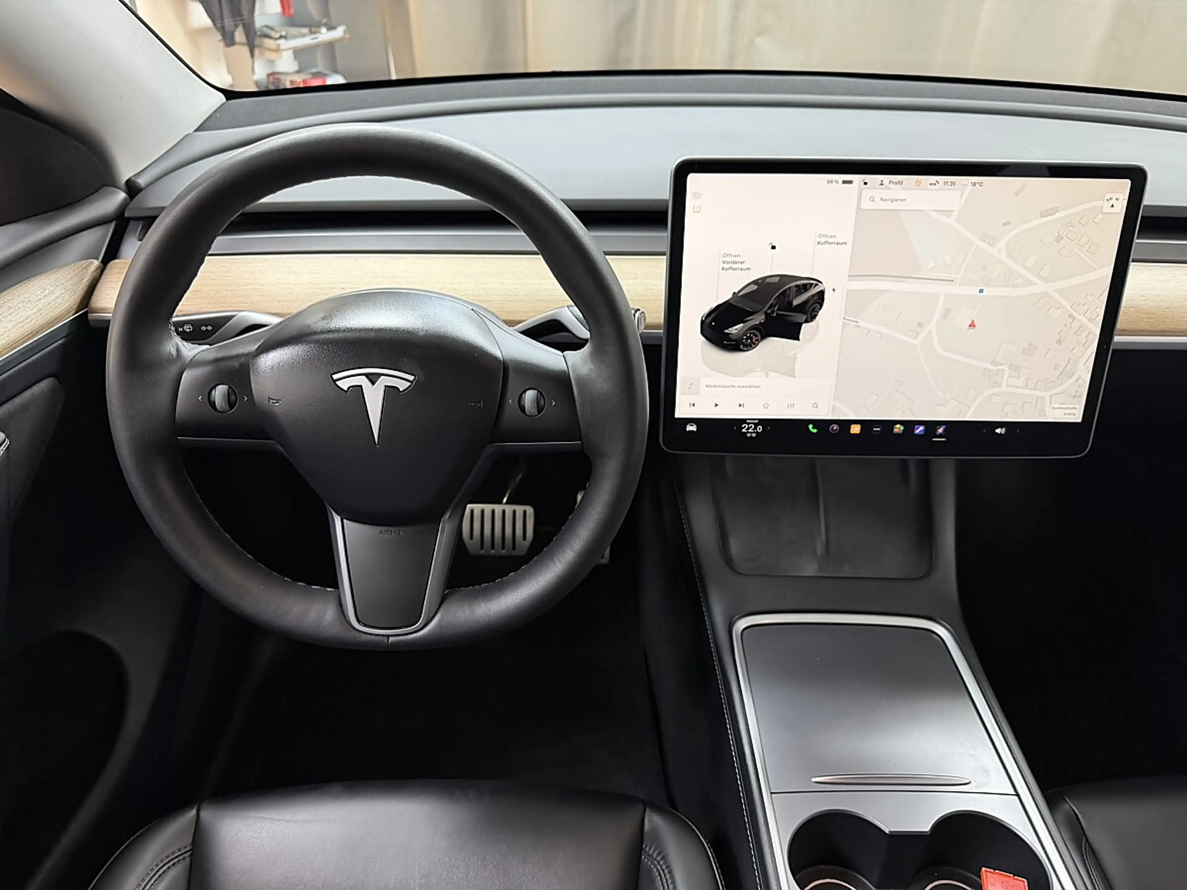 Tesla Model Y Dual Performance Dual AWD — photo 13