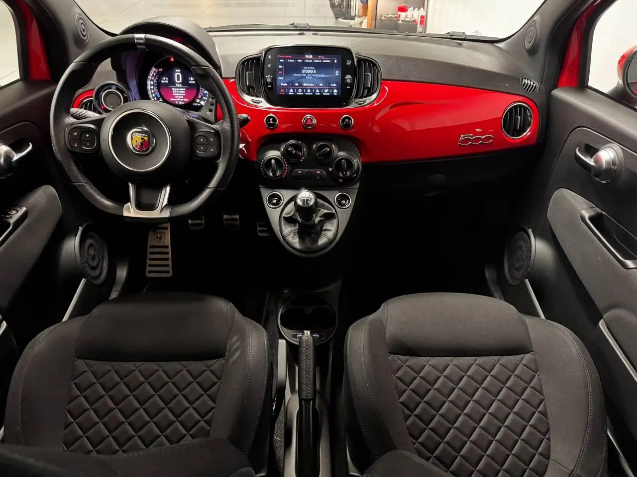 Abarth 595 2022 — фото 12
