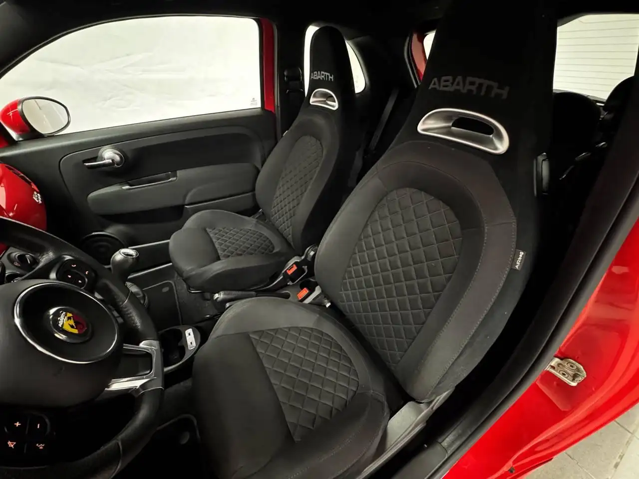 Abarth 595 2022 — фото 11