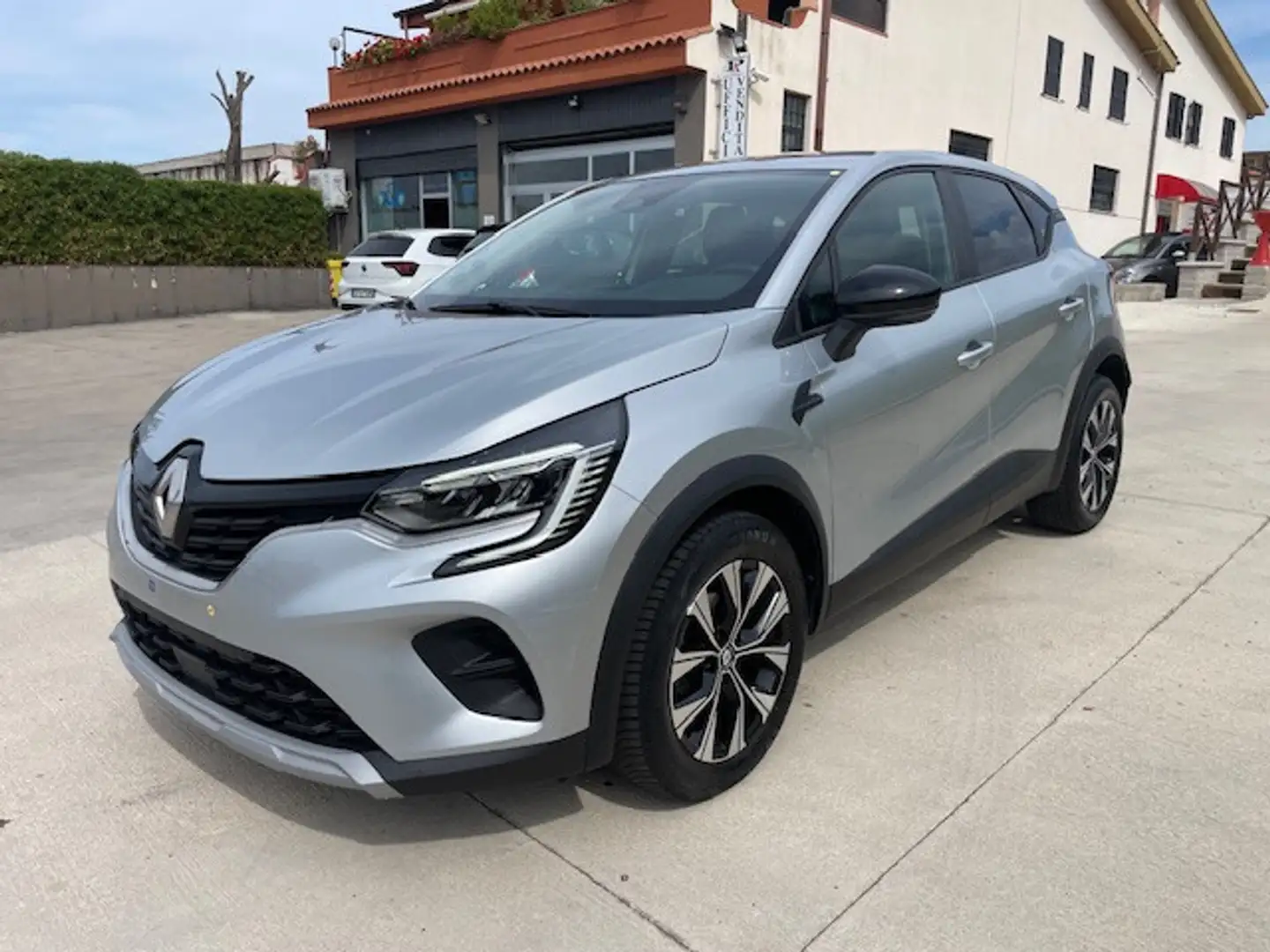 Renault Captur Captur TCe 100 CV GPL Equilibre Argento - 2