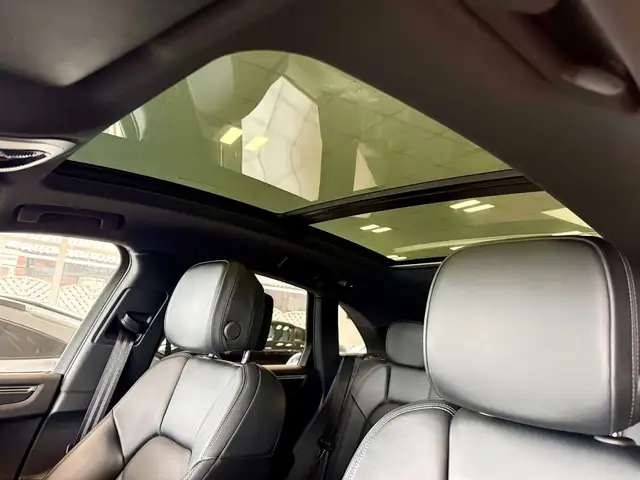 Porsche Macan view 7