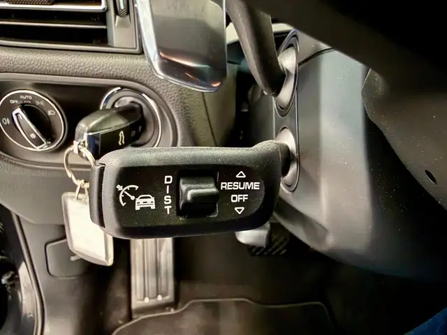 Porsche Macan view 21