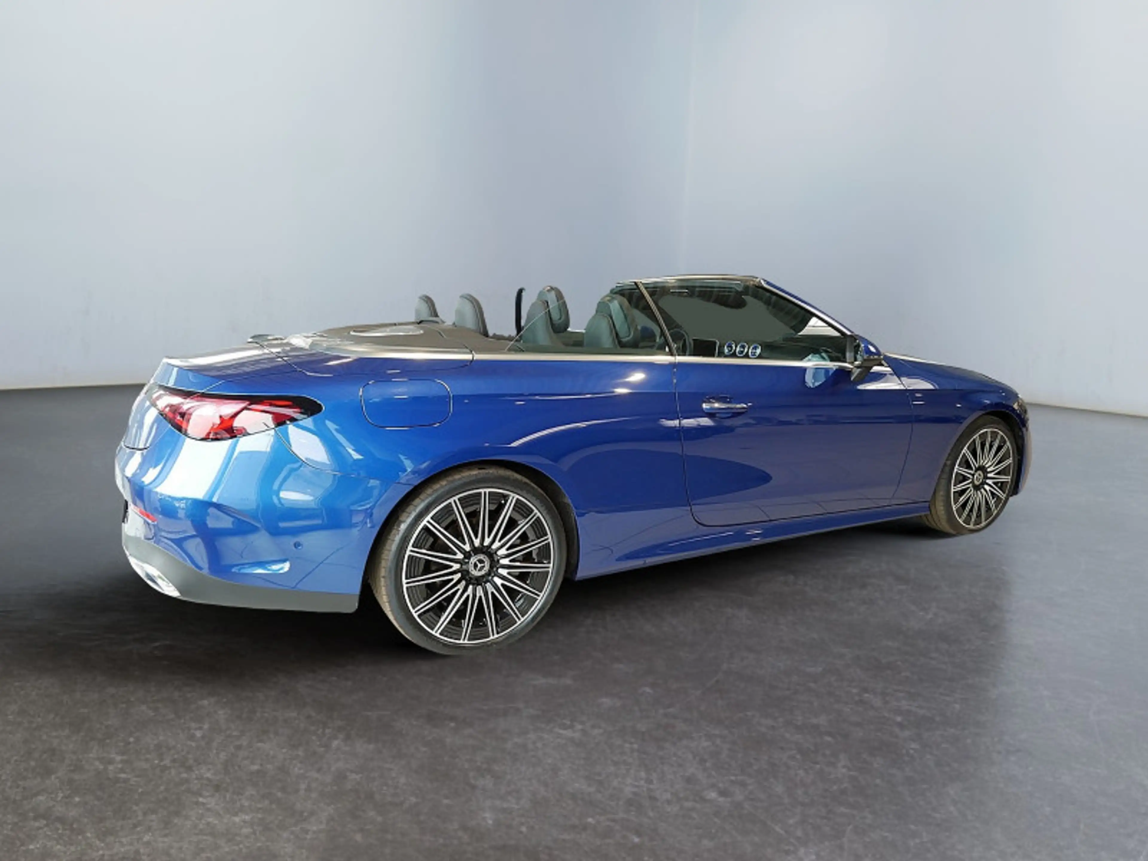 Mercedes-Benz CLE 300 4M Cabrio , AMG BURM MEMO DISTR KAMERA — photo 5