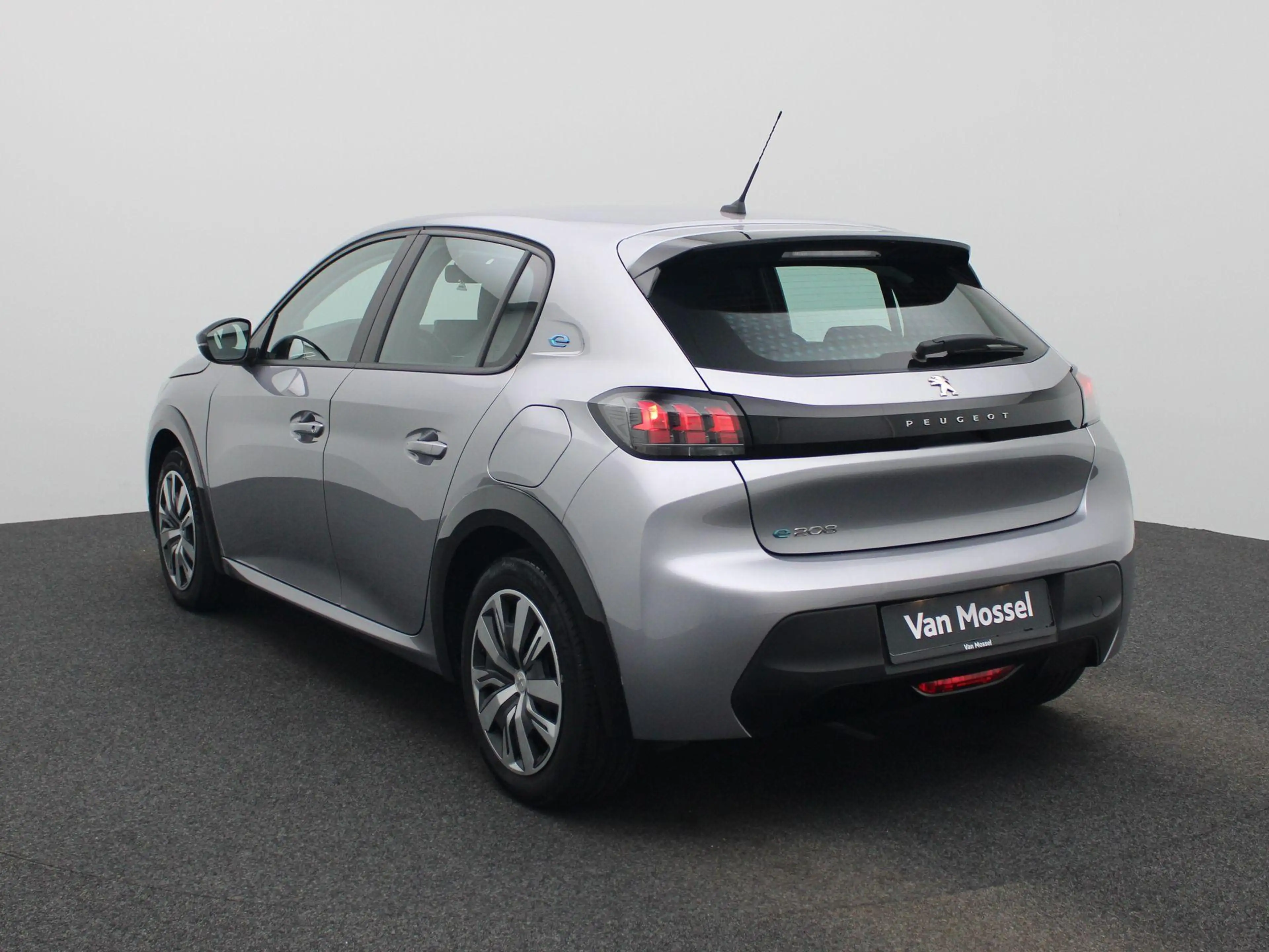 Peugeot e-208 EV Active 50 kWh carplay | NAVI | ECC — photo 2