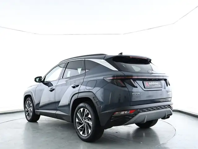 Hyundai Tucson view 4