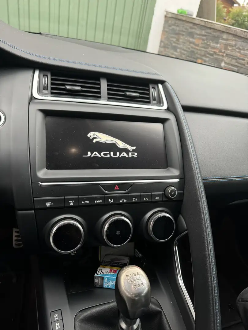 Jaguar E-Pace 2.0d i4 R-Dynamic awd 180cv - 1