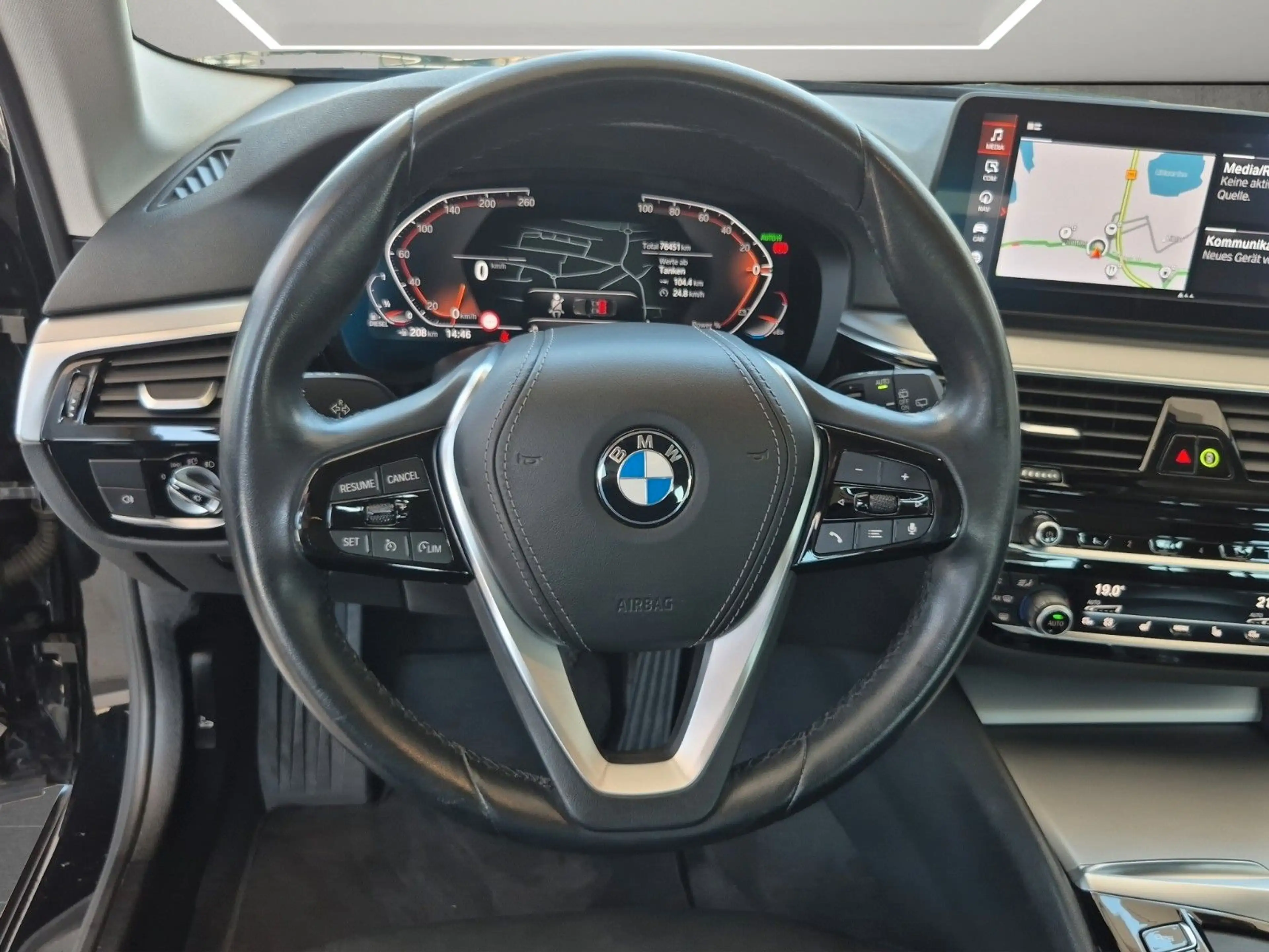 BMW 530 d Touring LED Kamera Carplay Live Cockpit — photo 10