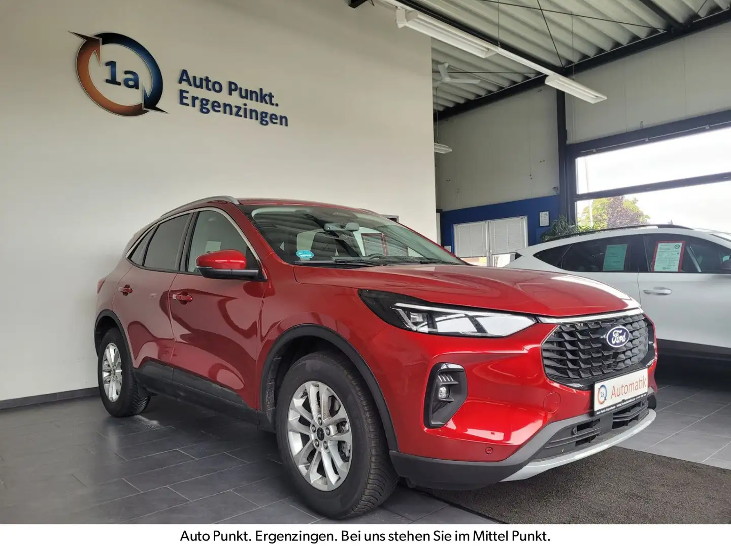 Ford Kuga EcoBoost Autom. Titanium m. Navi/LED/SYNC 4 Rot - 1