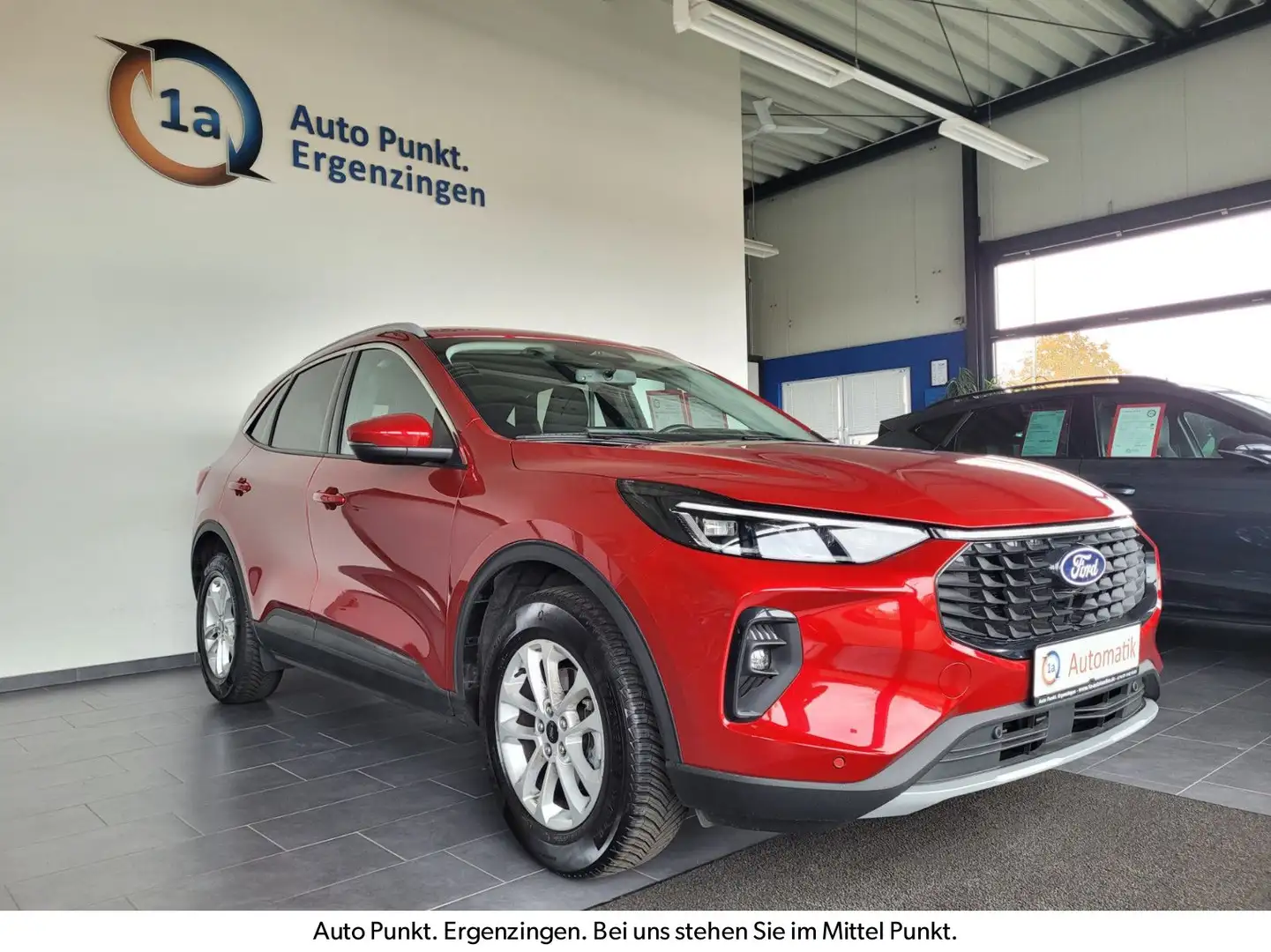 Ford Kuga EcoBoost Autom. Titanium m. Navi/LED/SYNC 4 Rouge - 1