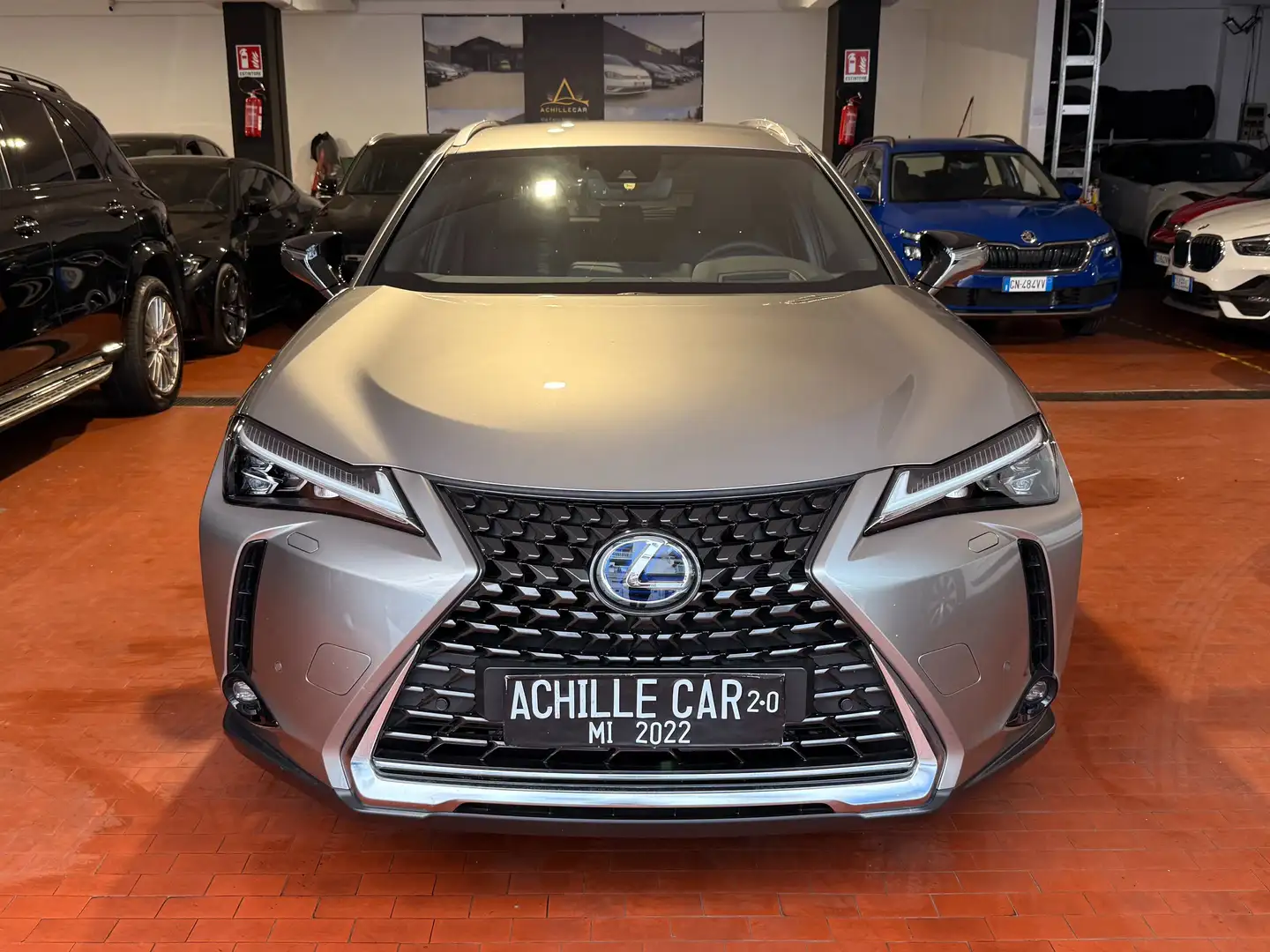 Lexus UX 250h 2.0 Luxury 2wd cvt *PREZZO REALE* Grigio - 2