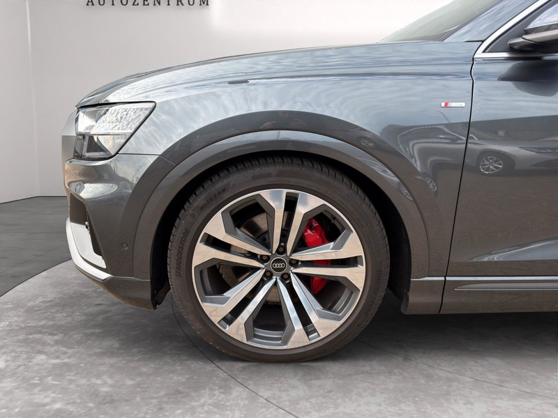 Audi Q8 50 TDI quattro HUD 360 Memory LED AHK Leder — photo 13