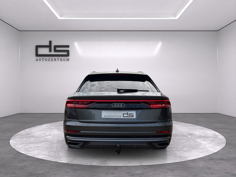 Audi Q8 50 TDI quattro HUD 360 Memory LED AHK Leder — photo 4