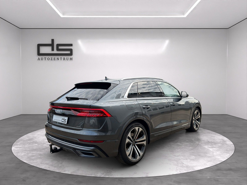 Audi Q8 50 TDI quattro HUD 360 Memory LED AHK Leder — photo 5
