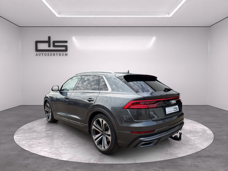 Audi Q8 50 TDI quattro HUD 360 Memory LED AHK Leder — photo 3