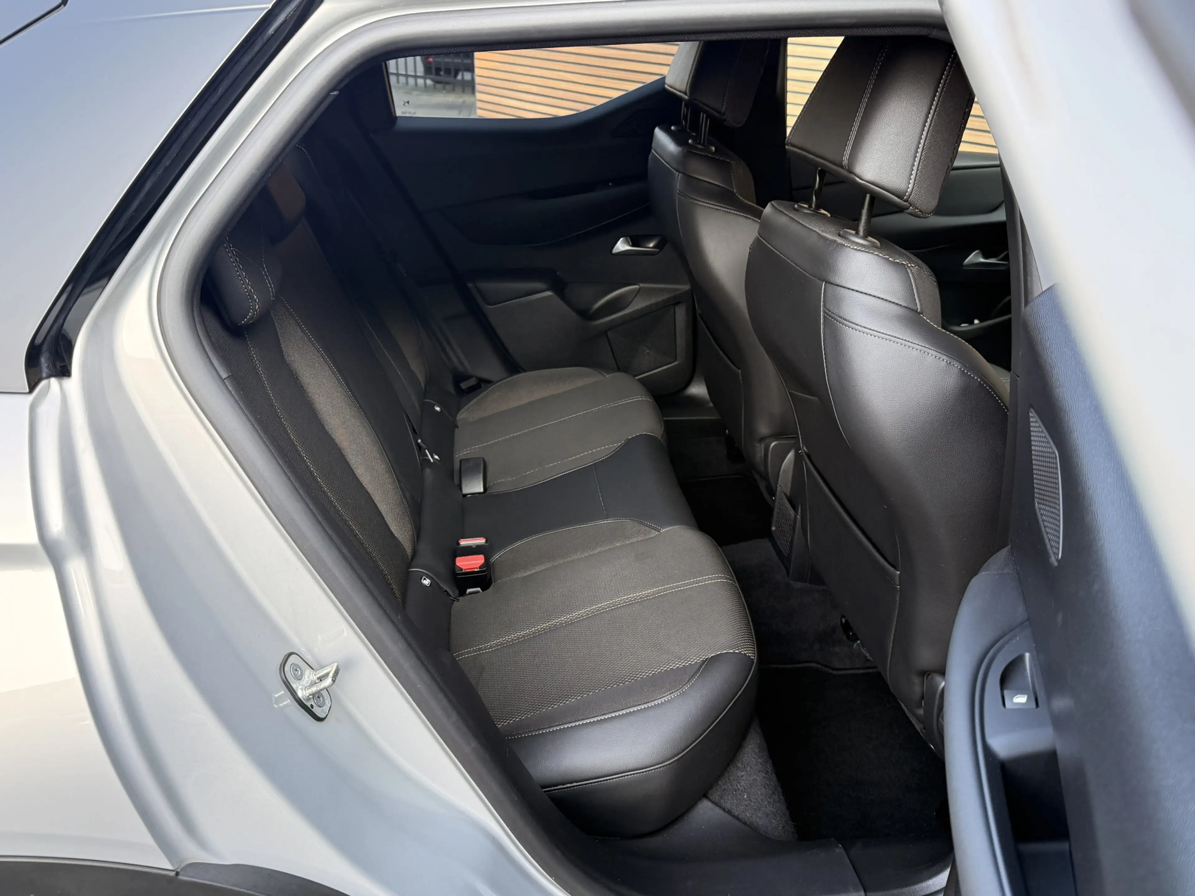 DS Automobiles DS 3 Crossback 1.2 PureTech Rivoli Navi / Camera / Carplay / Lm V — photo 43