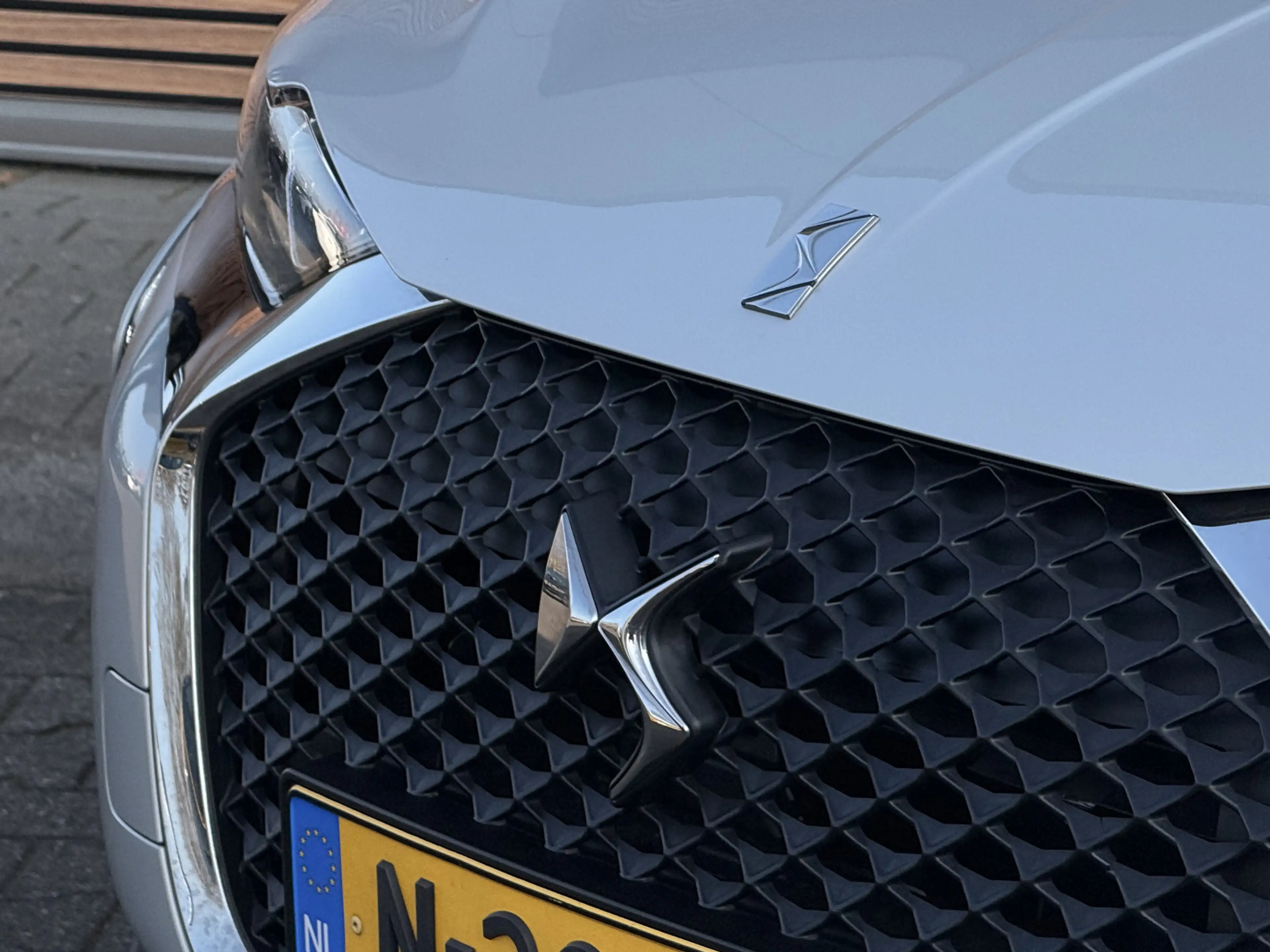DS Automobiles DS 3 Crossback 1.2 PureTech Rivoli Navi / Camera / Carplay / Lm V — photo 46