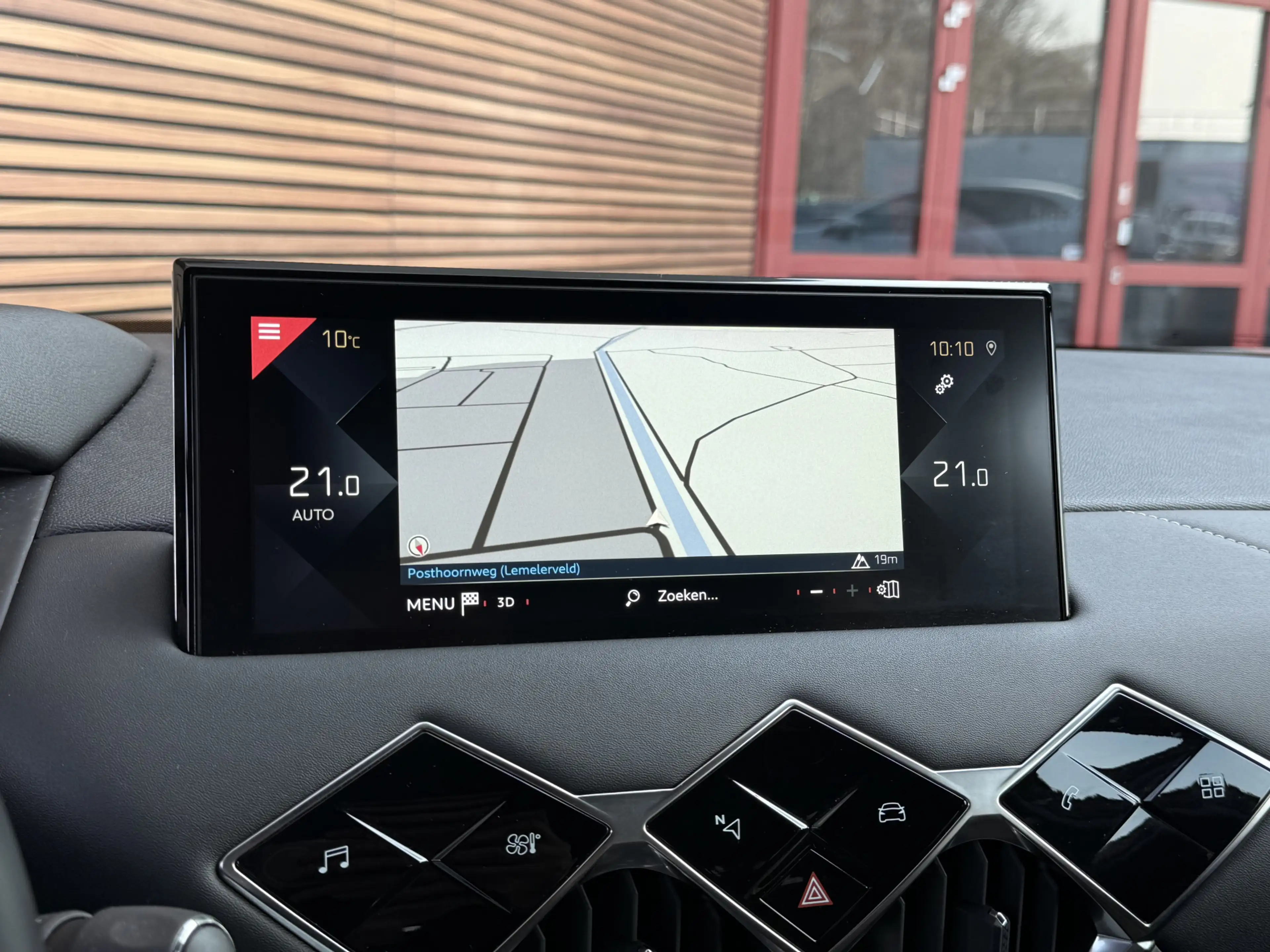 DS Automobiles DS 3 Crossback 1.2 PureTech Rivoli Navi / Camera / Carplay / Lm V — photo 28