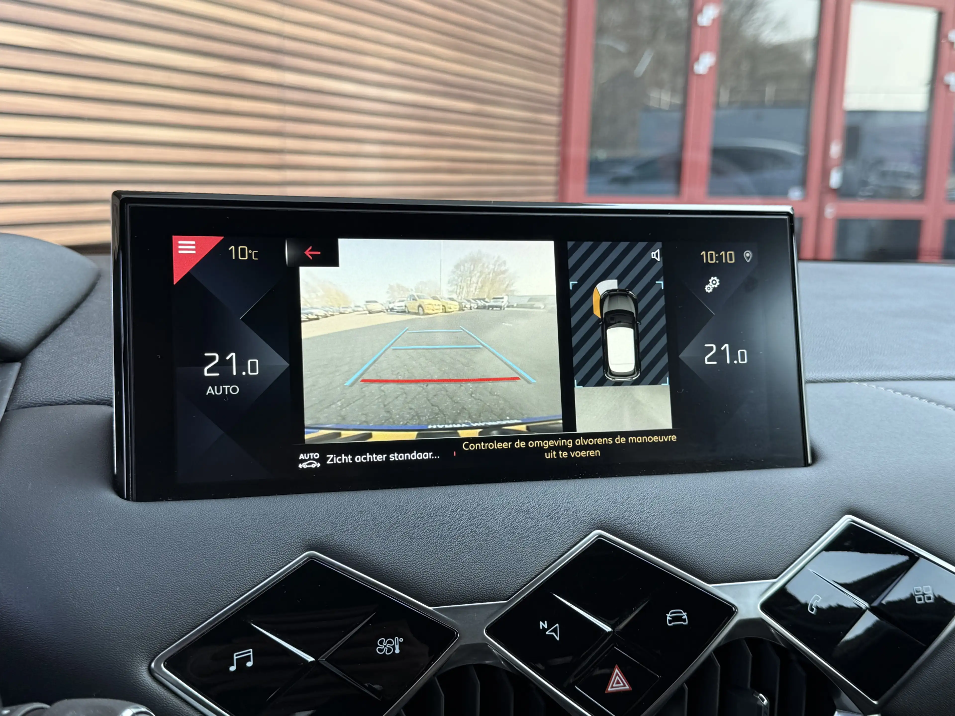 DS Automobiles DS 3 Crossback 1.2 PureTech Rivoli Navi / Camera / Carplay / Lm V — photo 29