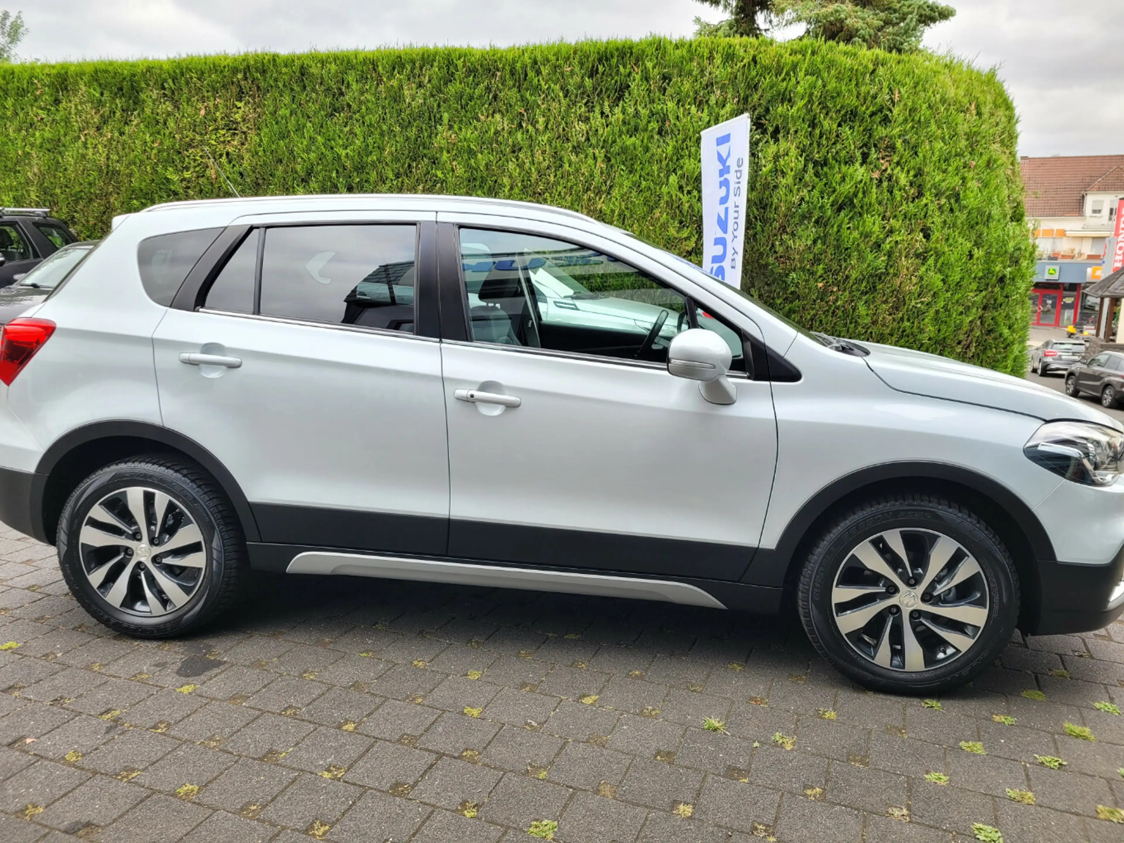 Suzuki SX4 S-Cross Comfort+ 4x4*Pano*LED*Navi* — photo 5