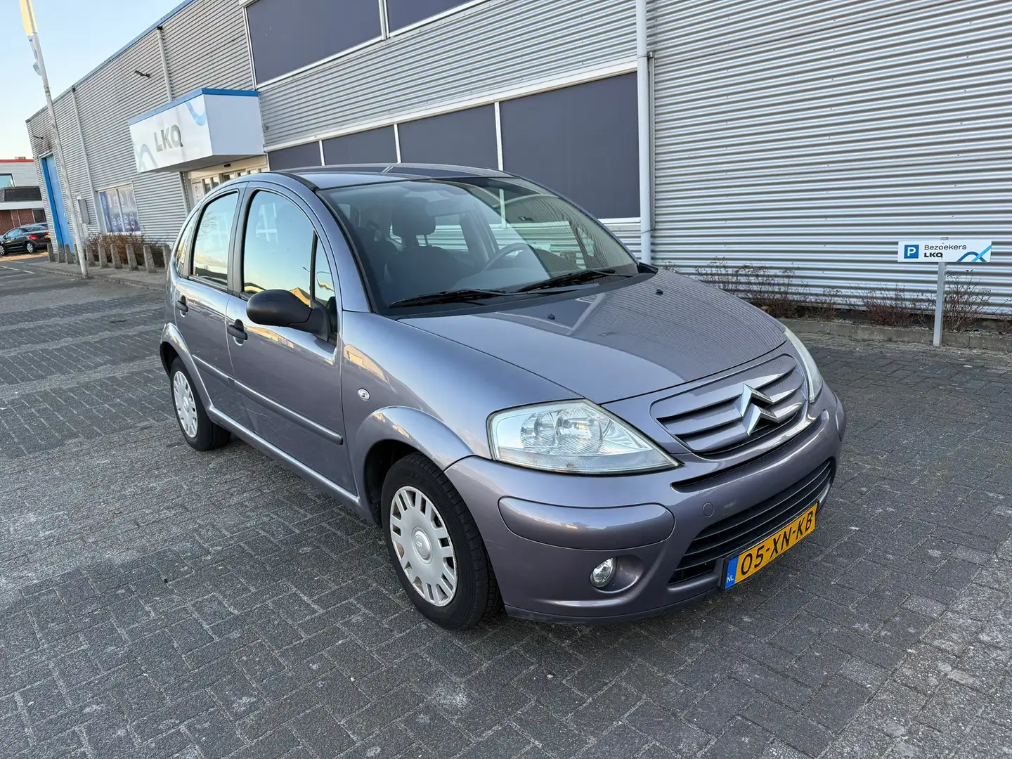 Citroen C3 1.4i Ambiance Clima Bj:2007 NAP! Paars - 2