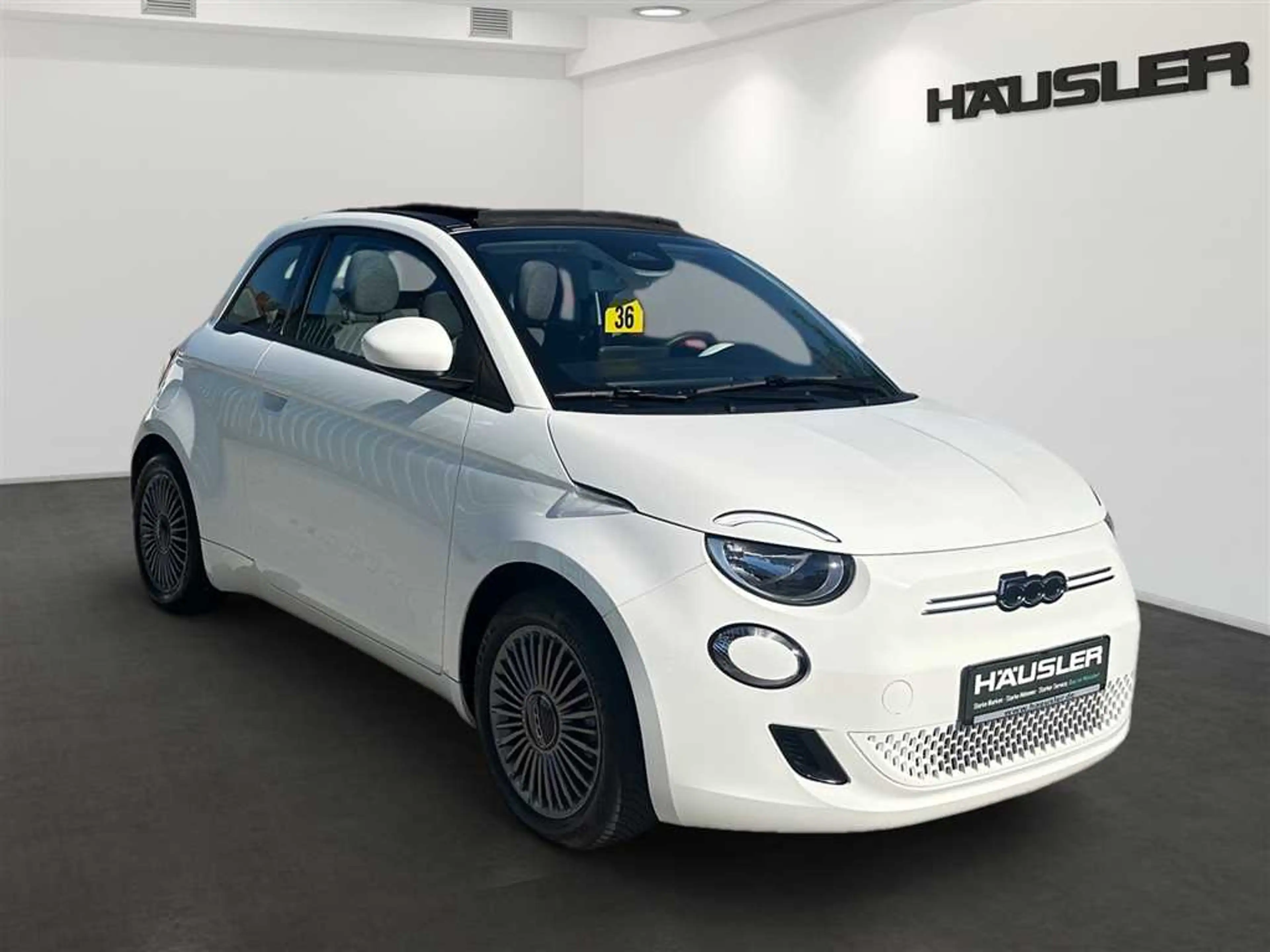Fiat 500e Icon 42KW Navi Kamera PDC SHZ Carplay uvm. — photo 2