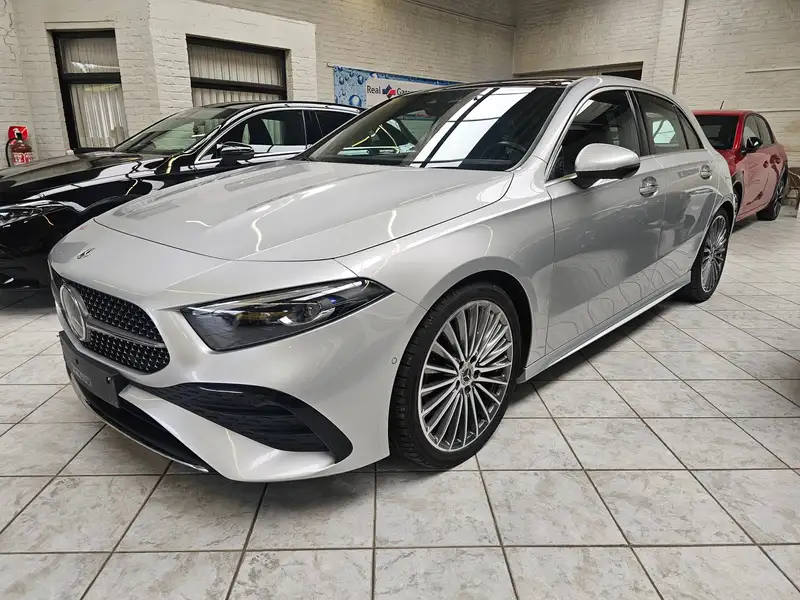 Mercedes-Benz A 220