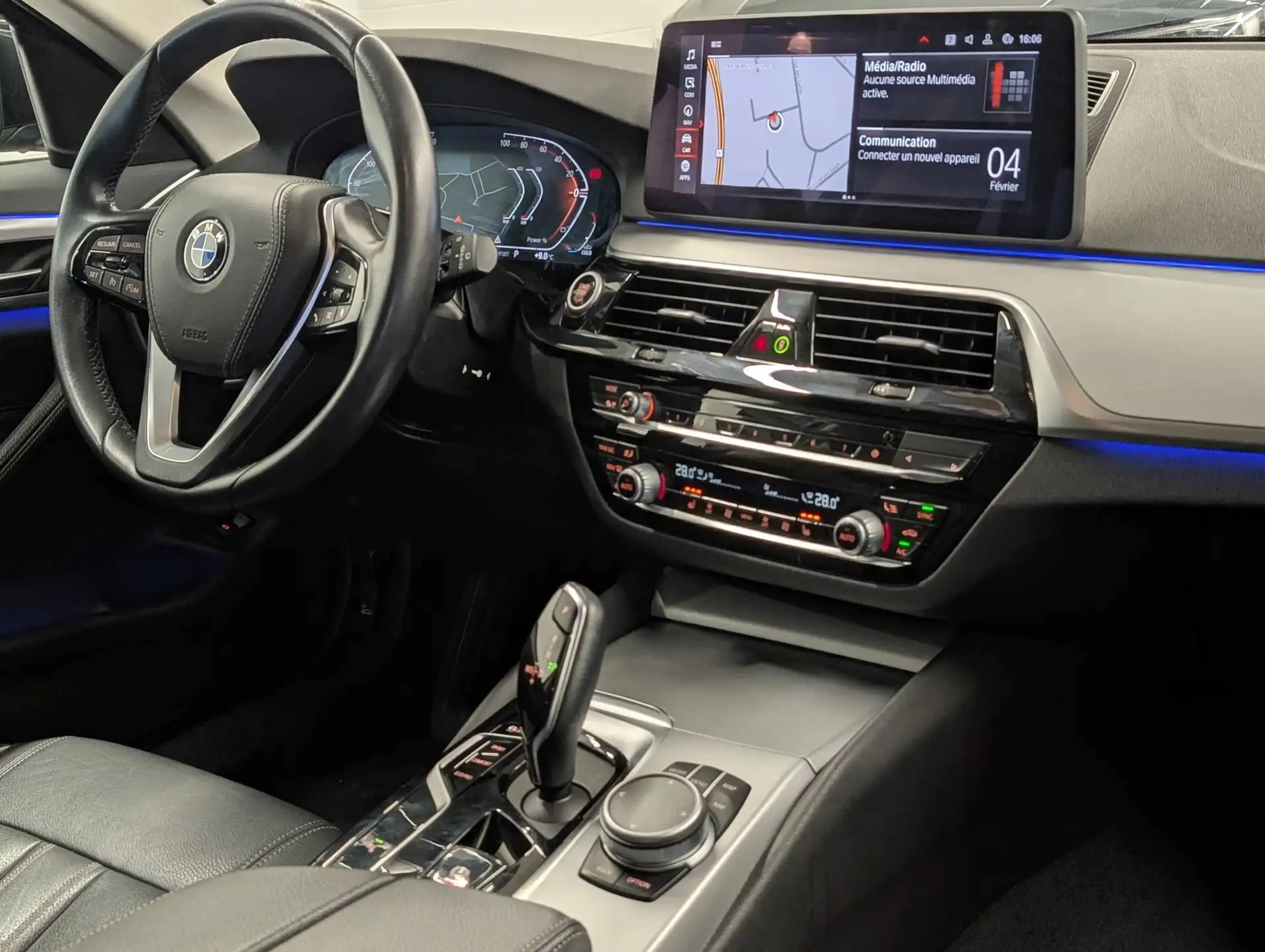 BMW 518 dA Touring *CUIR-NAVI-CAMERA-DIGITAL COCKPIT* — photo 7